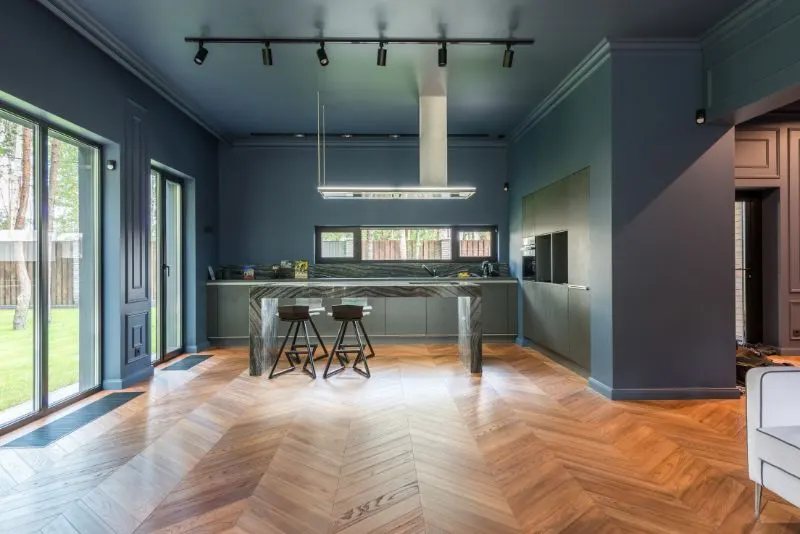 A photo of a finished up epoxy floor